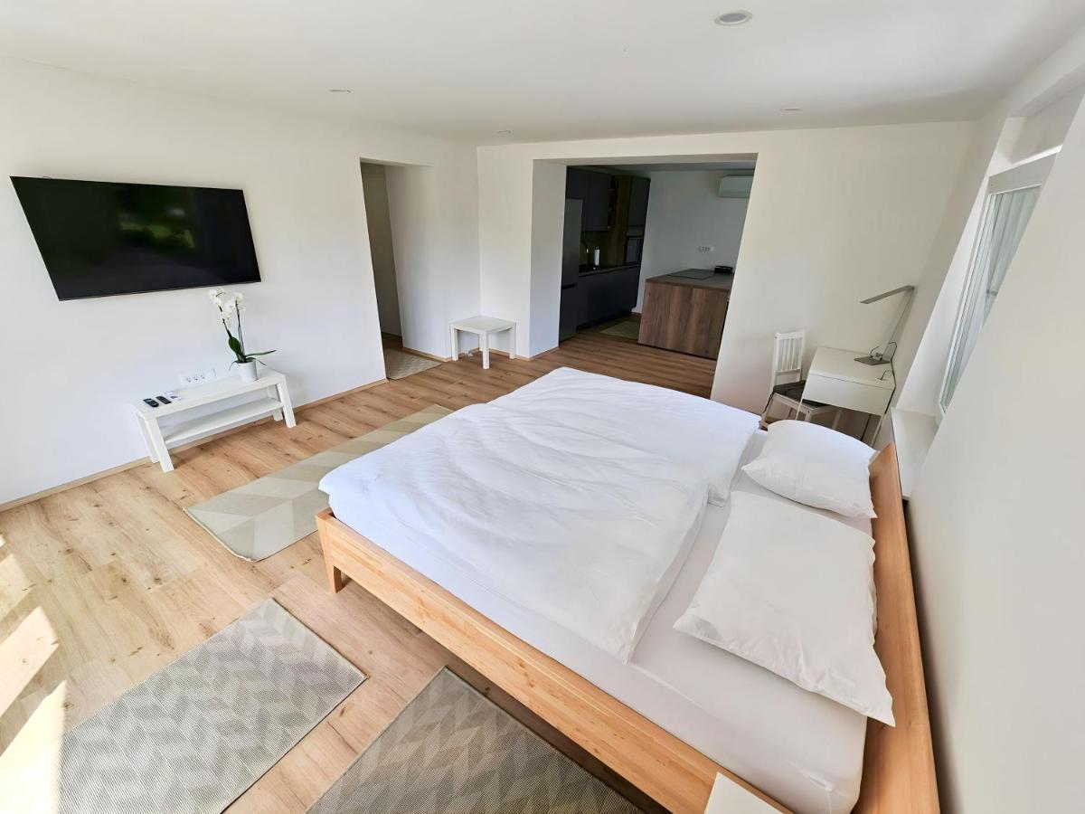 Charming Bella Hideout - Adults Only Leilighet Jesenice Eksteriør bilde