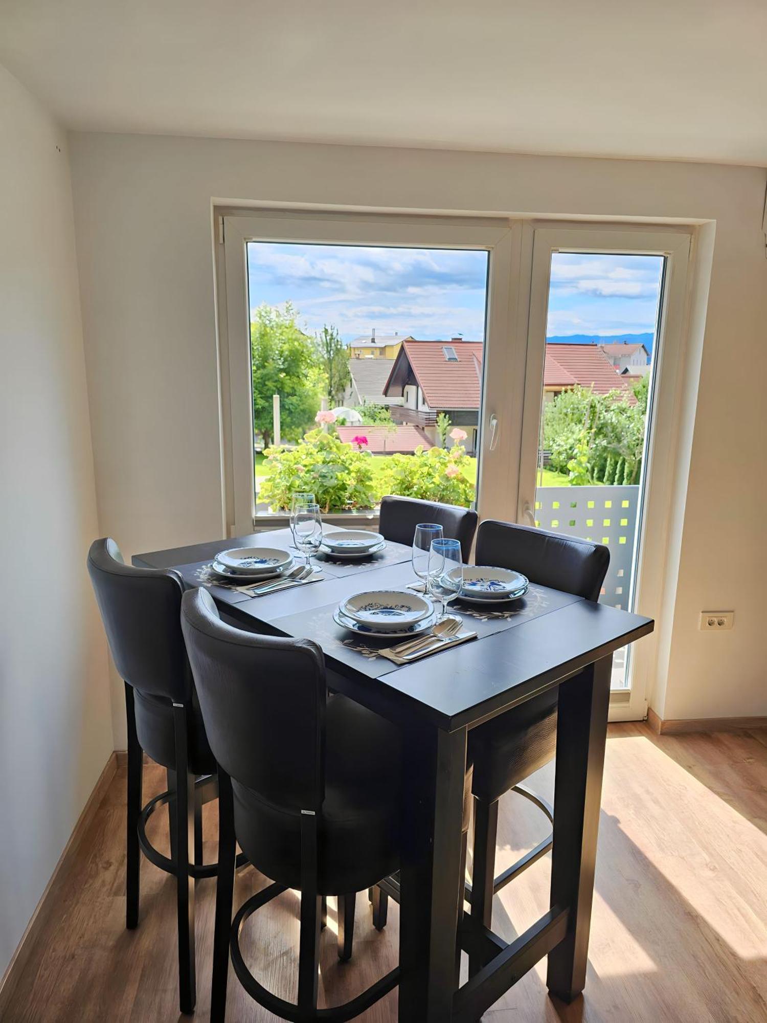 Charming Bella Hideout - Adults Only Leilighet Jesenice Eksteriør bilde